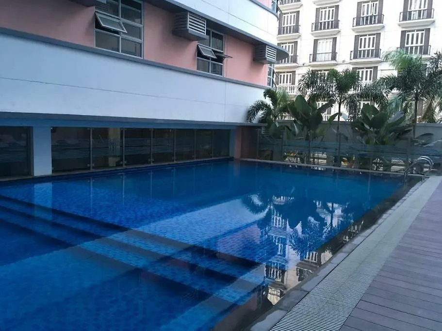 101 Newport Blvd Condotel Manila Apartment